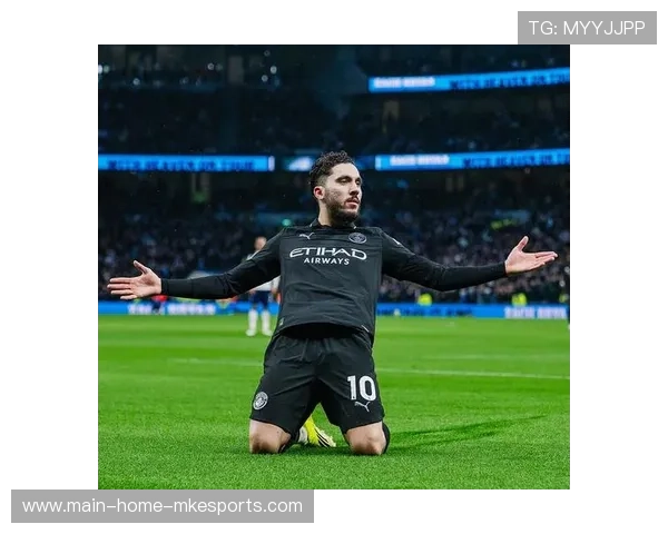 曼联三连胜，英超争冠之路进入关键阶段，曼联英超登顶